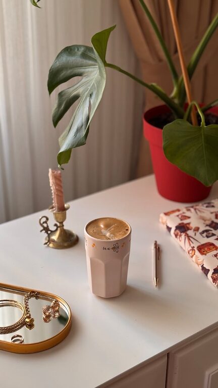 How to Create a Relaxing Home Workspace for Better Focus